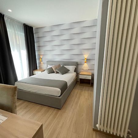 Martini Suite 2 Bari Exterior foto